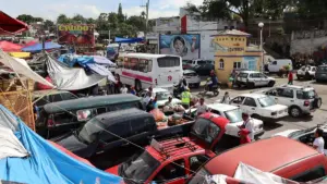Mercado Adolfo López Mateos en Cuernavaca con trabajos de desmantelamiento y rehabilitación en locales