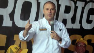 Rodrigo Gayosso enfrenta orden de aprehensión en Morelos por presunto fraude, dictada por el Tercer Tribunal Colegiado de la CDMX
