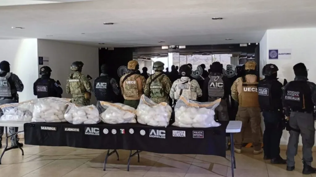 Operativo en Morelos con aseguramiento de estupefacientes y precursores químicos en bodega rural