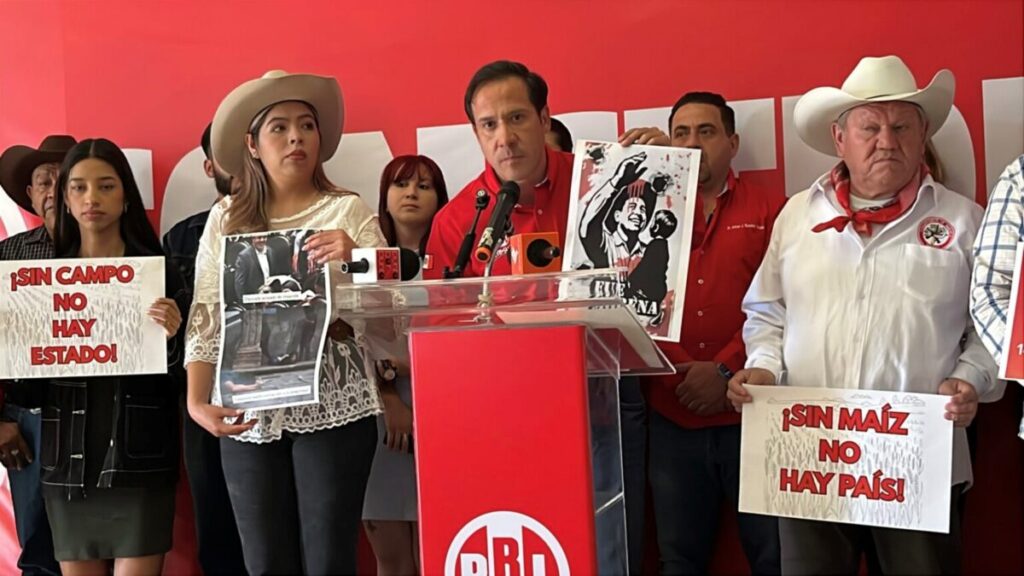 Crítica a la falta de coherencia y reacción tardía de la oposición ante la violencia política que sigue cobrando vidas en México.