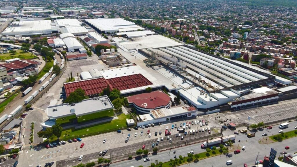Planta de Nissan CIVAC en Jiutepec durante su proceso de cierre y despido de trabajadores.