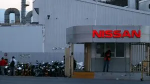 Vista exterior de la planta de Nissan en Morelos durante el proceso de cierre industrial.