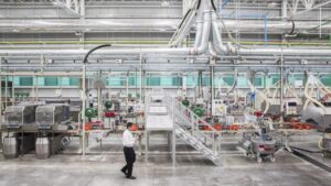 Escenario económico con señales de recesión industrial y retroceso productivo en México