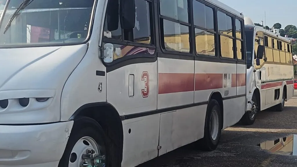 Transportistas de Morelos solicitan entrega de concesiones y aumento de tarifas del transporte público.