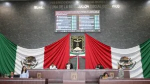Fachada del Congreso de Morelos en un contexto de críticas por aprobar impuestos sin transparencia