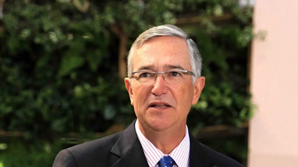 SAT prepara cobro fiscal millonario a Grupo Salinas a partir de enero de 2026