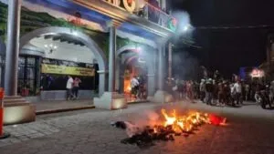 Habitantes protestan en Jonacatepec con incendios y bloqueos tras un presunto atropellamiento