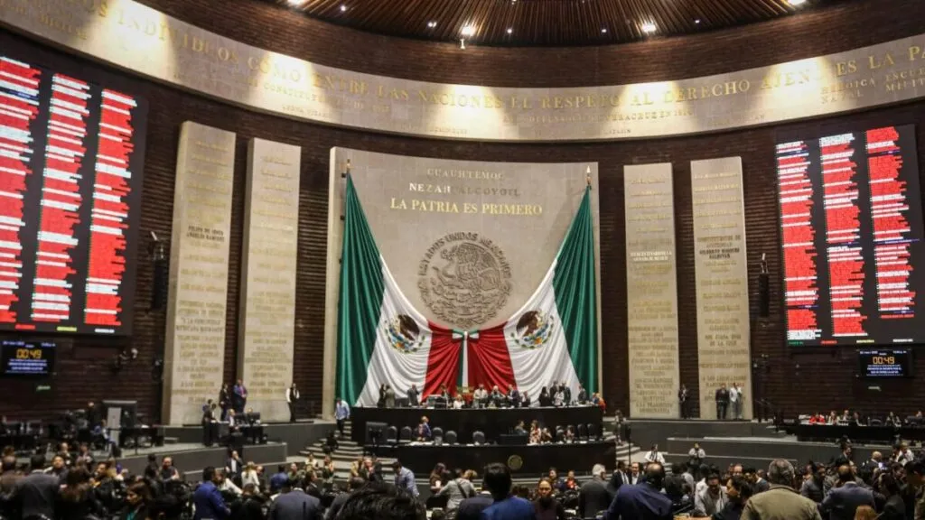 Ilustración sobre discusión de la Ley de Aguas y tensiones por concesiones en comunidades rurales