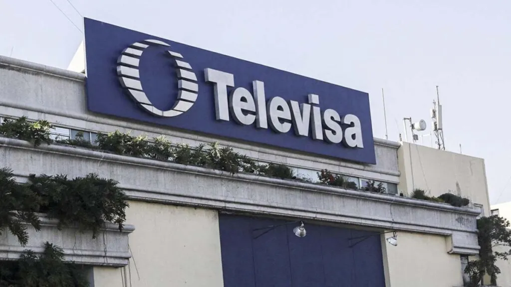 Televisa observa el mercado móvil y evalúa posible compra de AT&T México en un entorno de alta competencia