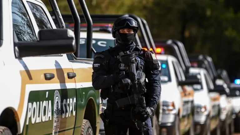 Autoridades de Morelos tras la detención de El Abuelo, presunto líder del CJNG El Trébol, en un operativo de seguridad estatal.