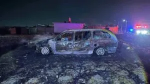 Linchamiento en Yecapixtla deja un muerto, dos heridos y un vehículo calcinado tras retención vecinal en Morelos.