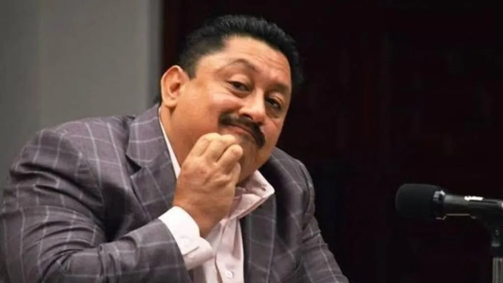 Claudia Sheinbaum señala que la FGR decidirá sobre el exfiscal Uriel Carmona