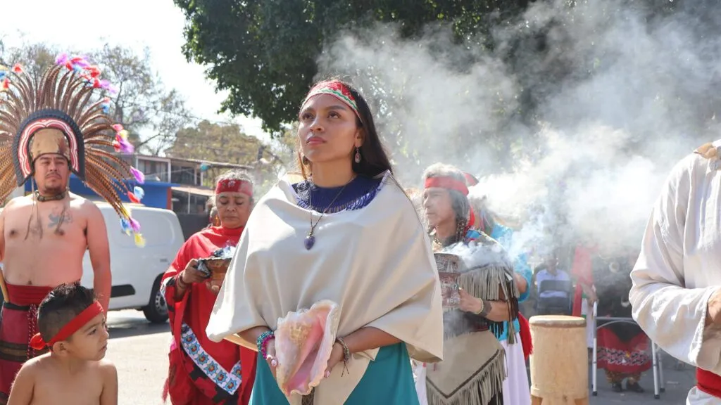 Conmemoración del Día Internacional de la Lengua Materna en Cuernavaca con danzantes indígenas