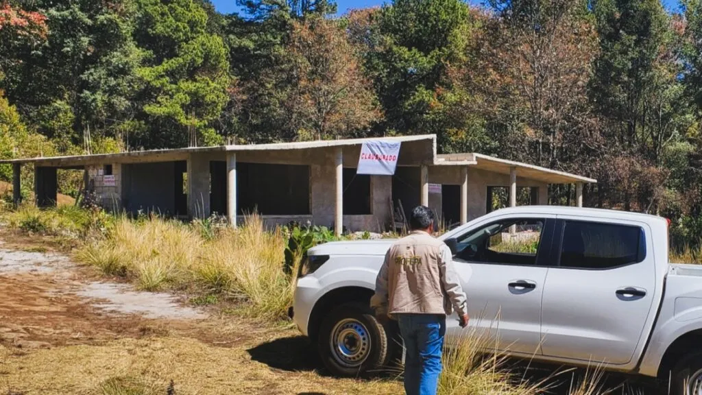 Clausura de obra ilegal en el Corredor Biológico Chichinautzin en zona forestal protegida de Morelos