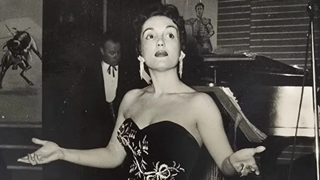 Exposición en Cuernavaca honra el legado internacional de Gloria Lasso con imágenes históricas en Morelos