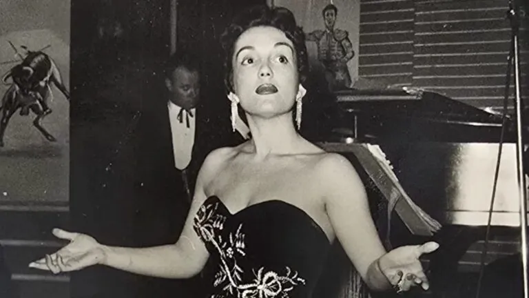 Exposición en Cuernavaca honra el legado internacional de Gloria Lasso con imágenes históricas en Morelos