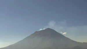 Columna de ceniza del Popocatépetl con posible dispersión hacia Morelos bajo alerta Amarillo Fase 2