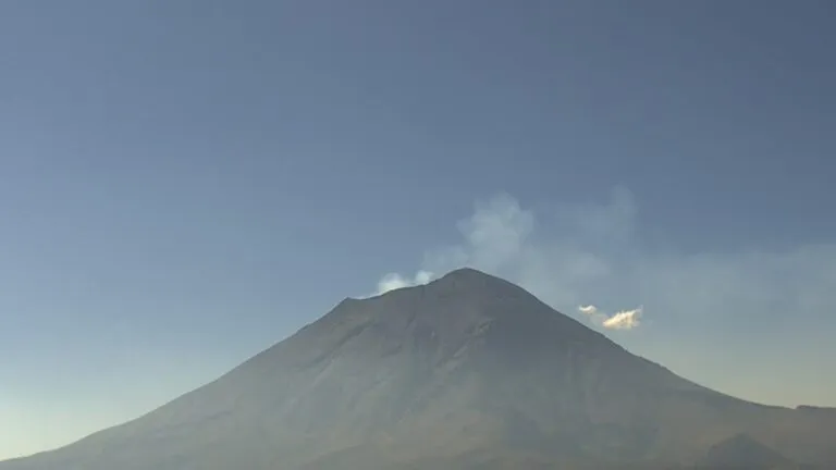 Columna de ceniza del Popocatépetl con posible dispersión hacia Morelos bajo alerta Amarillo Fase 2