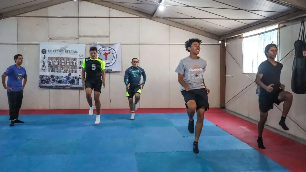 Jugadores de rugby de Morelos entrenan antes del clasificatorio nacional en Puebla