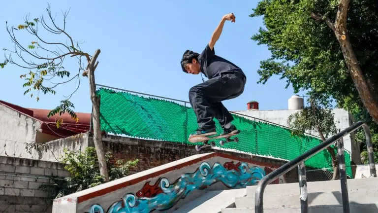 Joven compite en selectivo estatal de skateboard en Morelos rumbo a Olimpiada Nacional 2026