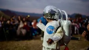 Tepoztlán acerca la ciencia con telescopios y actividades nocturnas para familias
