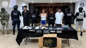 Operativo de cateo en Cuernavaca realizado por autoridades estatales y federales en una vivienda de la colonia Nueva Santa María.