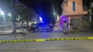 asesinatos en Morelos con presencia policial en escena acordonada tras ataques armados en diferentes municipios
