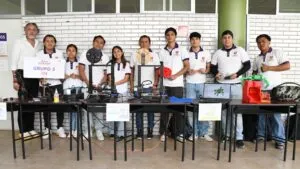 Estudiantes participan en evento de orientación vocacional de Upemor en Morelos