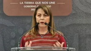 Margarita González Saravia durante anuncio oficial sobre seguridad en Morelos en medio del debate por feminicidios en el estado