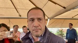 Eliasib Polanco dirigente del PRI en Morelos durante atención a medios en Cuernavaca