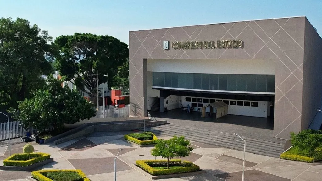 debate público sobre jubilaciones anticipadas en Morelos y el sistema de pensiones de servidores públicos del estado