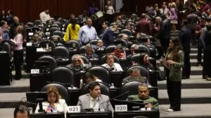 Plan B electoral genera acusaciones y división en Cámara de Diputados en México