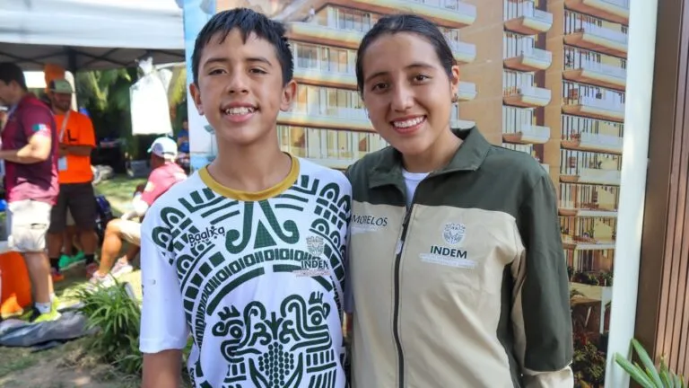 deportistas morelenses compitiendo en ciclismo de pista y triatlón en Olimpiada Nacional Conade 2026