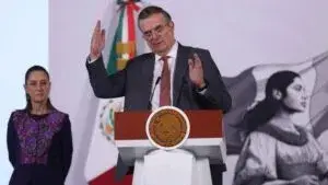 hijo de Marcelo Ebrard vinculado a polémica por uso de residencia oficial en embajada de México en Reino Unido