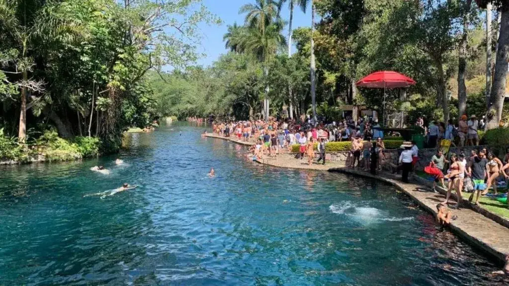 turista muere ahogado en Las Estacas Morelos durante rescate en río con presencia de cuerpos de emergencia