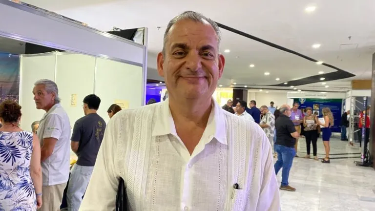 Ari Adler Brotman enfrenta críticas por minimizar denuncias ambientales sobre Perfect Day en Mahahual