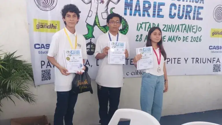 Estudiante del Cobaem obtiene medalla de plata en concurso nacional de química y representa a Morelos