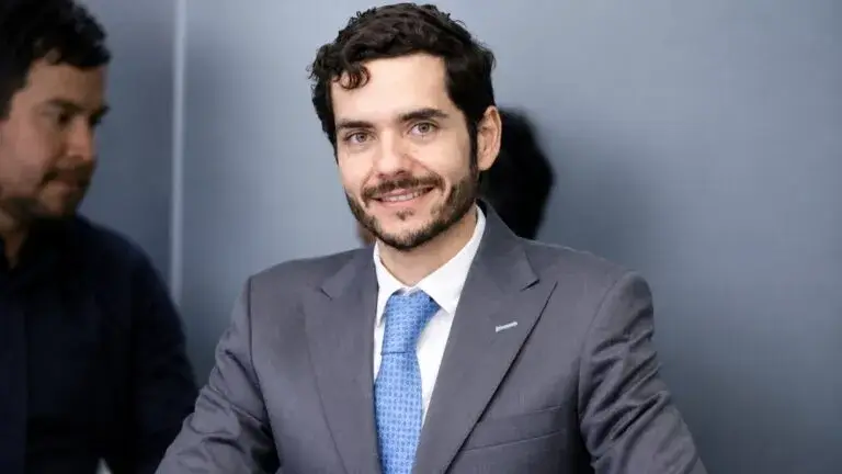 Senado con el caso del hijo de Manuel Añorve como el familiar mejor pagado de la Cámara alta