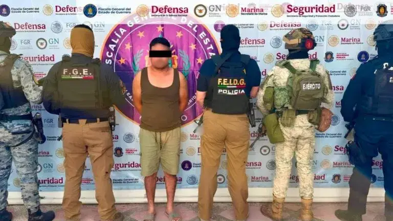 Captura de un excomisario presuntamente vinculado con Los Ardillos en Guerrero.