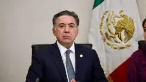 Cheques para Enrique Inzunza que podrían causar multas a Banorte y BBVA por el bloqueo de la UIF.