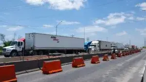 Investigación sobre el uso de cloruro de calcio para ocultar combustible en la aduana de Matamoros.