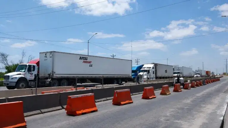 Investigación sobre el uso de cloruro de calcio para ocultar combustible en la aduana de Matamoros.