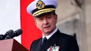 Investigación de la FGR sobre una presunta red de huachicol fiscal vinculada con marinos.