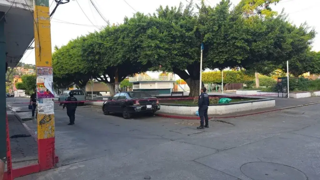 Hallazgo de restos humanos en un predio de la colonia Acatlipa, en Temixco.