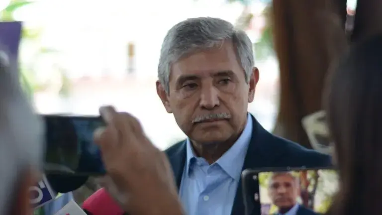 José Luis Urióstegui enfrenta cuestionamientos por un nombramiento en el Ayuntamiento de Cuernavaca.
