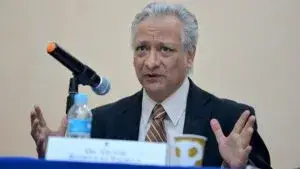 Víctor Rodríguez Padilla fue vinculado a proceso por violencia familiar y el caso continuará bajo investigación en Morelos.