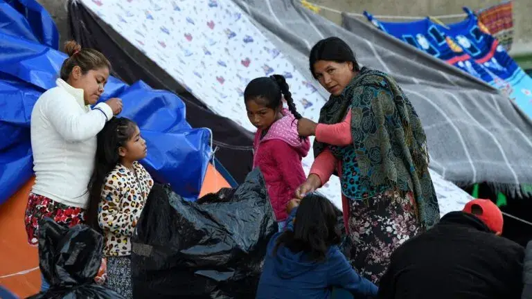 Desplazados regresan a comunidades de la Montaña de Guerrero mediante un programa de seguridad, rehabilitación y apoyo social
