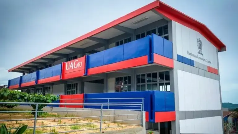 Cobros de inscripción y reinscripción generan inconformidad en la UAGro