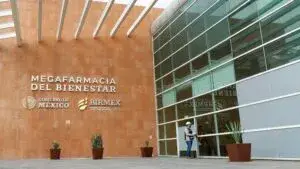 Situación actual de la megafarmacia de Huehuetoca y su operación para distribuir medicamentos en México.
