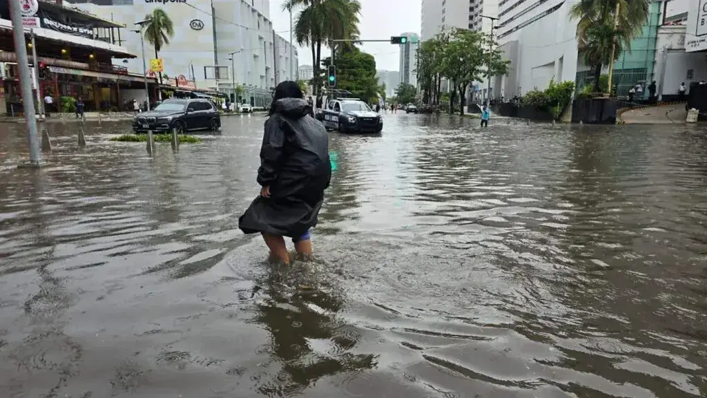 Tormenta provoca inundaciones y afectaciones en Acapulco